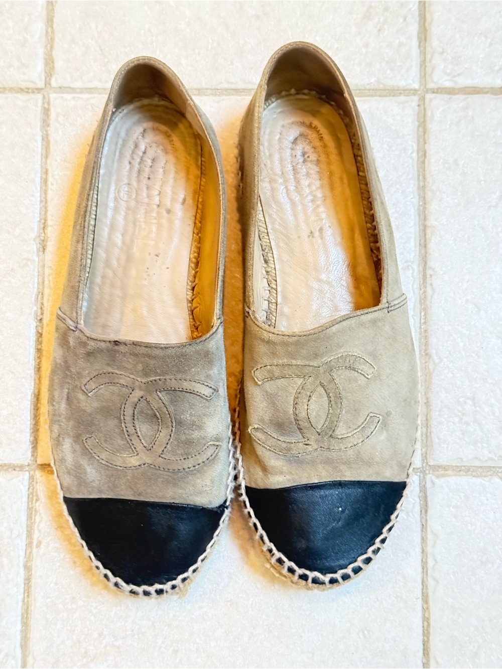 CHANEL Beige Suede Espadrilles with Black Cap Toe